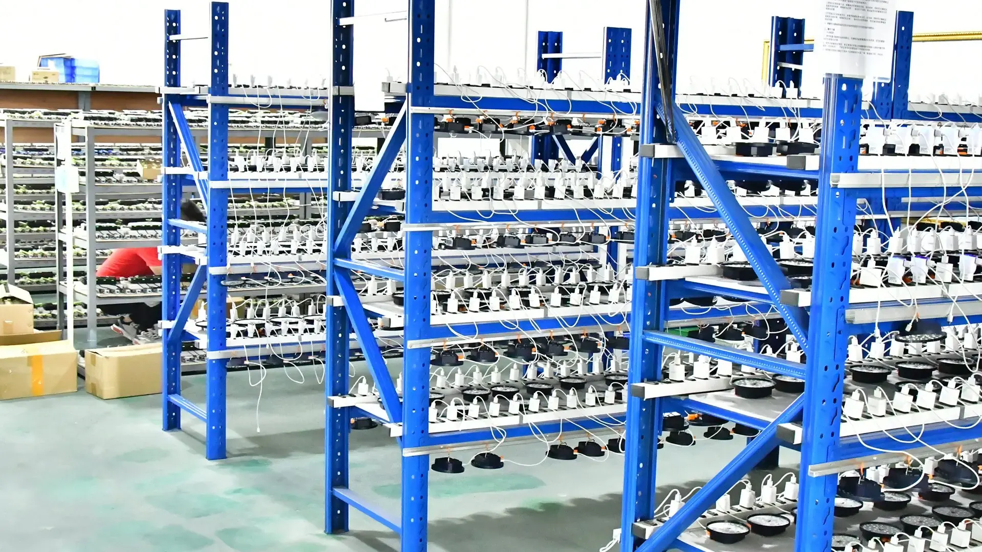 Lighting products under factory ageing and function testing