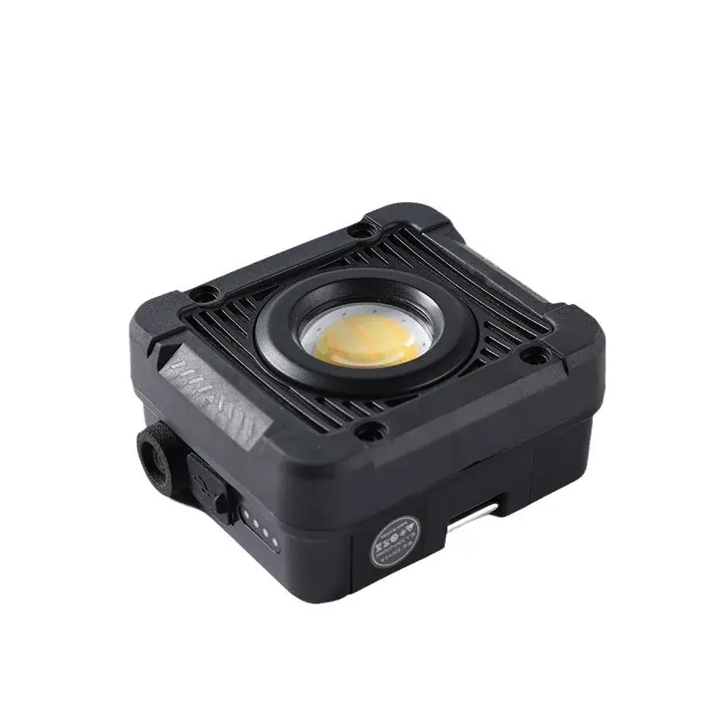 L52 central COB lens and reinforced square housing